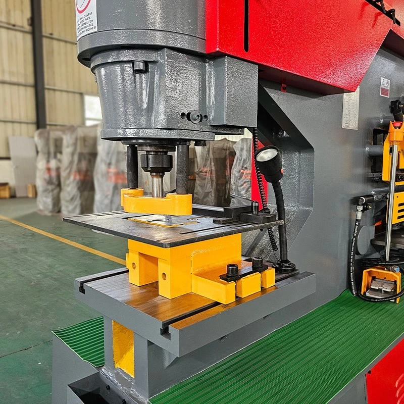 Q35Y-30 hydraulic punching and shearing machine Q35Y-30 hydraulic punching and shearing machine